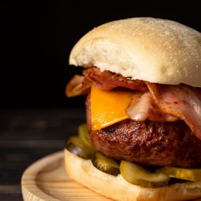 Bacon Cheeseburger (Burger).