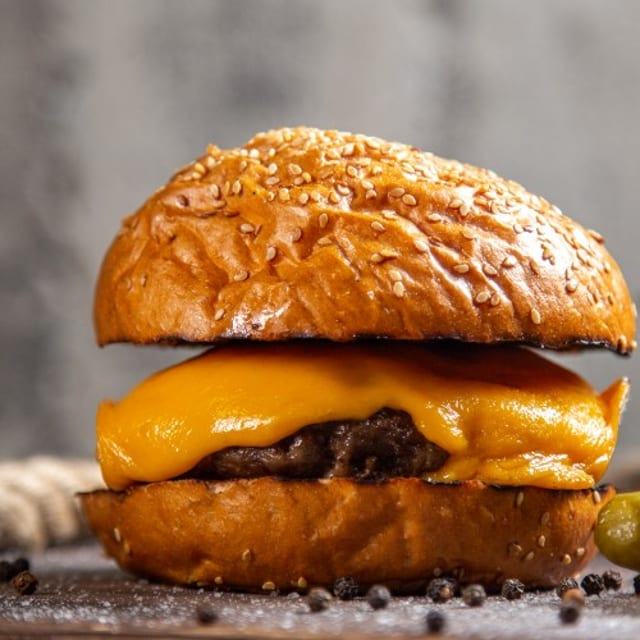 Cheeseburger (Burger).